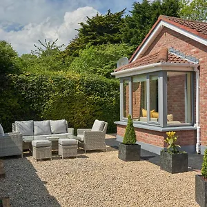 https://home-from-home-luxury-private-secure-house.dublin-hotelsweb.com
