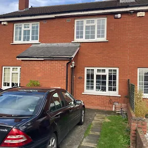 https://entire-terraced-two-story-redbrick-house-with-parking.dublin-hotelsweb.com
